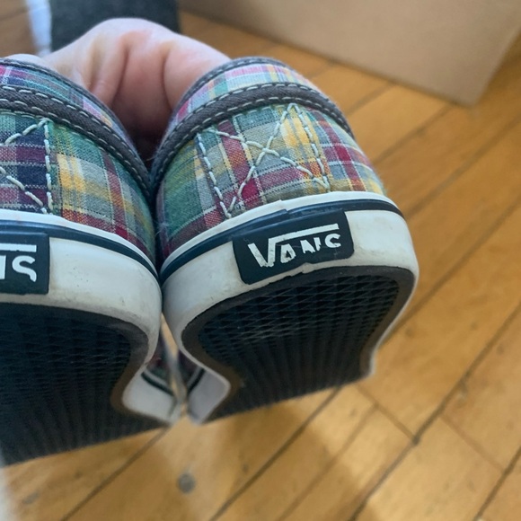Vans! - Picture 5 of 9